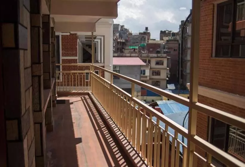 هتل Khangsar Home