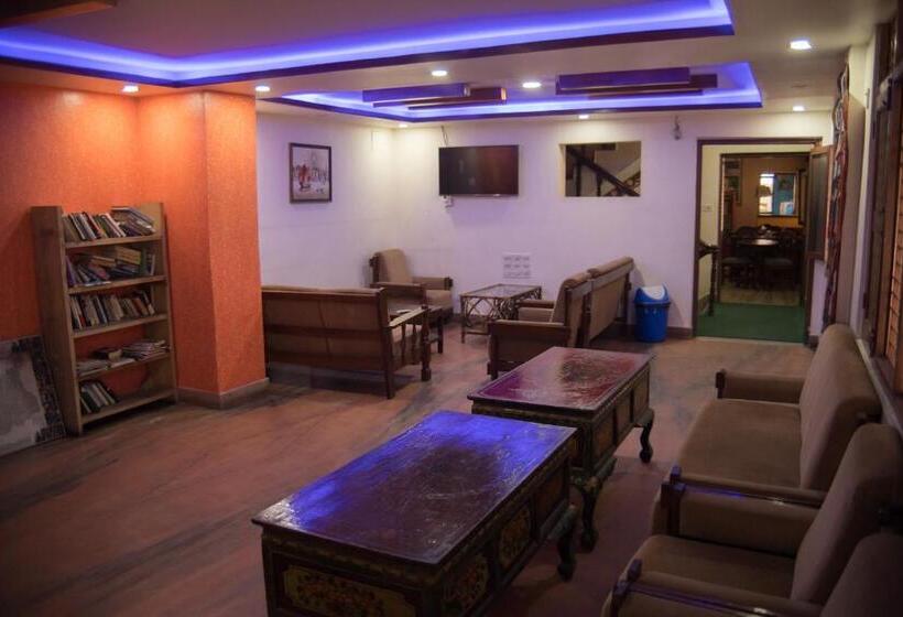 هتل Khangsar Home