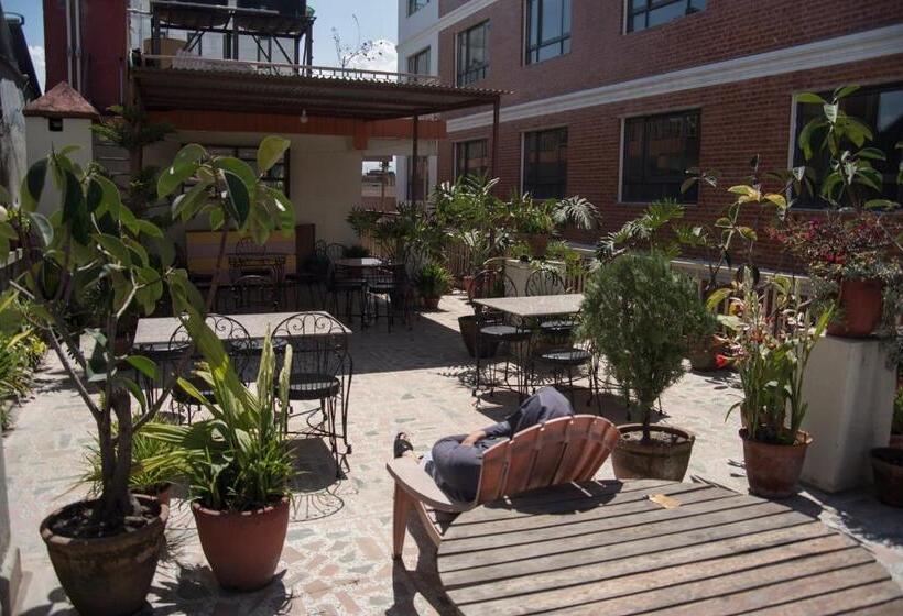 هتل Khangsar Home