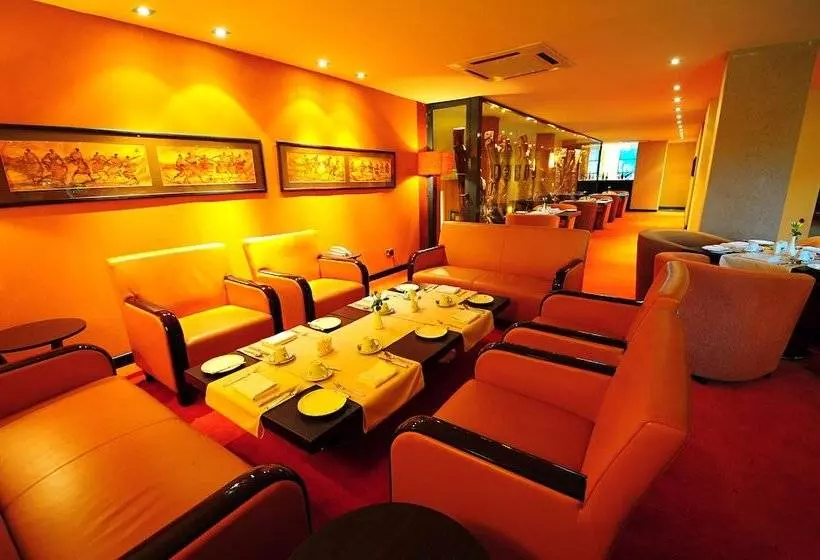 هتل Munyonyo Commonwealth Resort