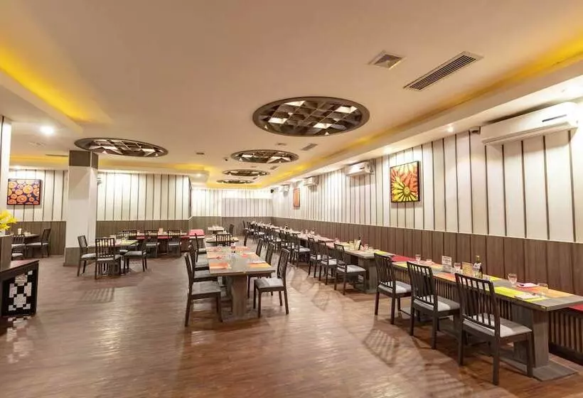 Отель Savan Resorts