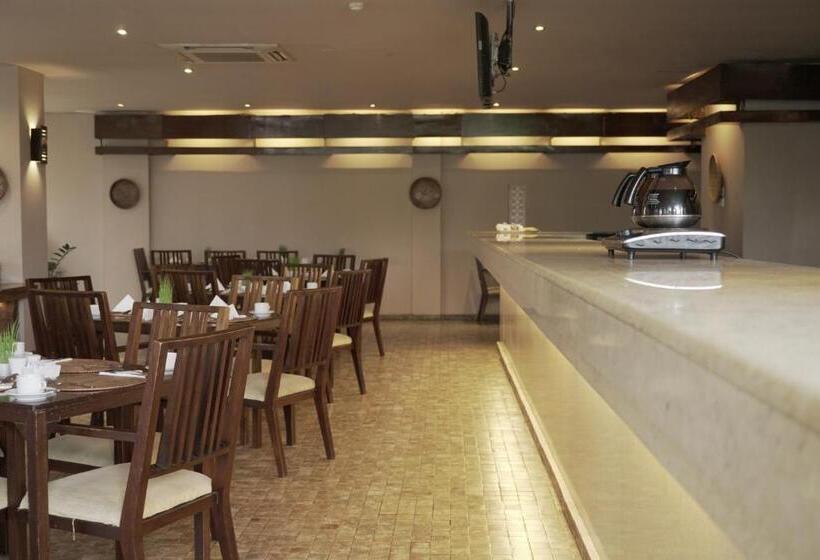 בית מלון כפרי The Pade