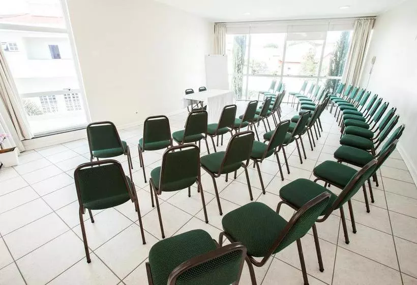 Отель Vila Verde  Atibaia