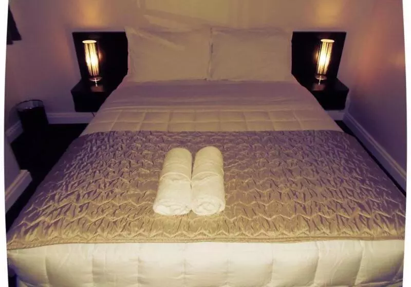 호텔 Waterloo & Backpackers