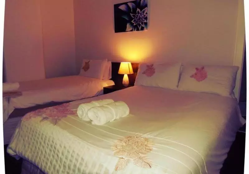 호텔 Waterloo & Backpackers