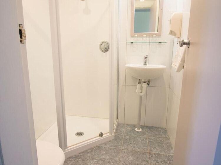 호텔 Waterloo & Backpackers