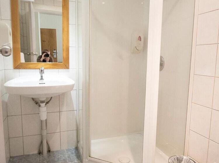 호텔 Waterloo & Backpackers