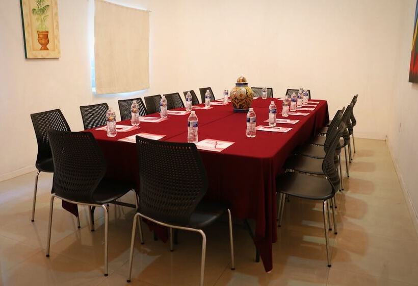 فندق Zar Manzanillo