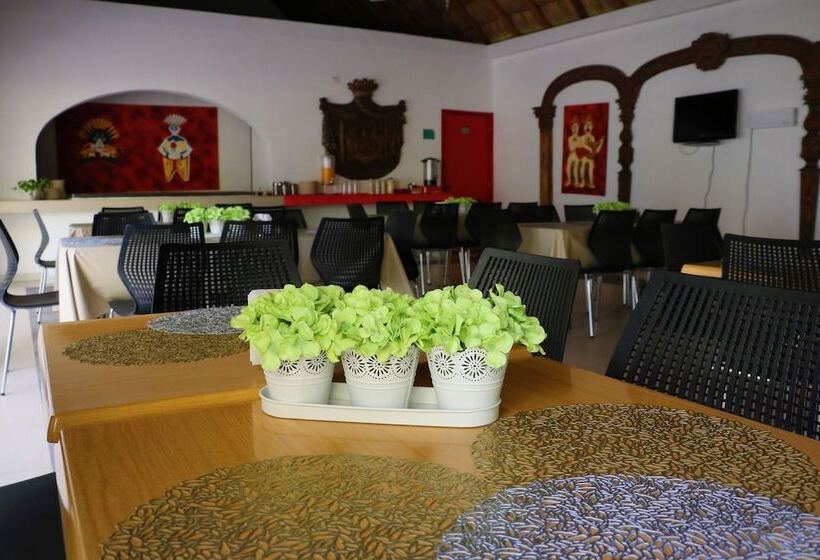 فندق Zar Manzanillo