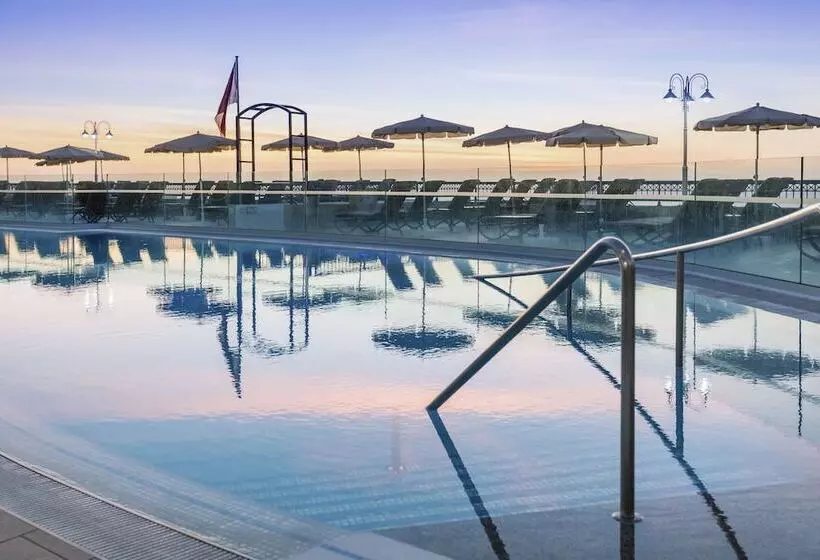 Apartments At Cala Blanca