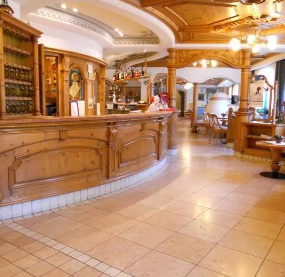 Family Hotel La Perla