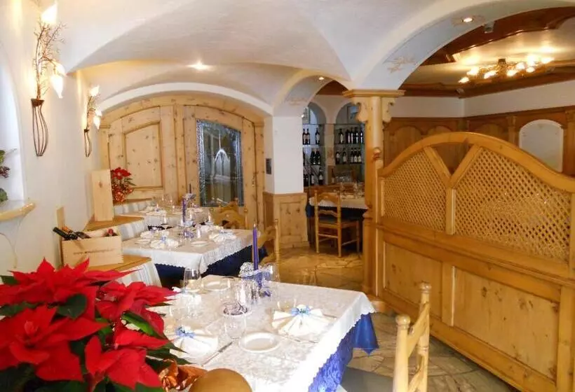 Family Hotel La Perla