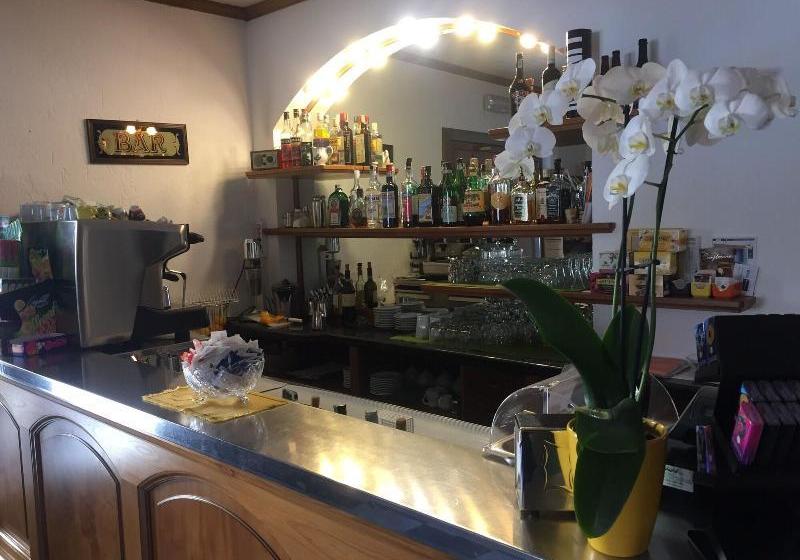 فندق Albergo Del Cacciatore