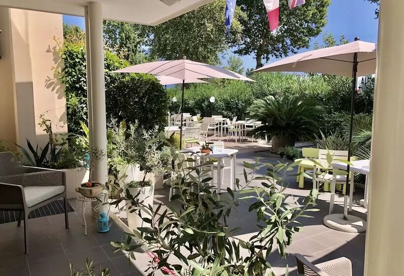 בית מלון כפרי Alfieri