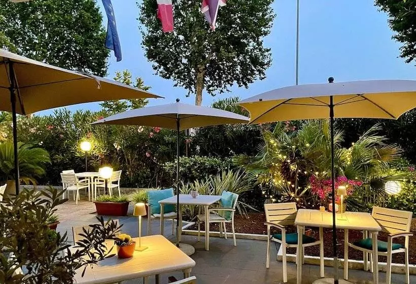 בית מלון כפרי Alfieri