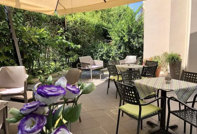 בית מלון כפרי Alfieri