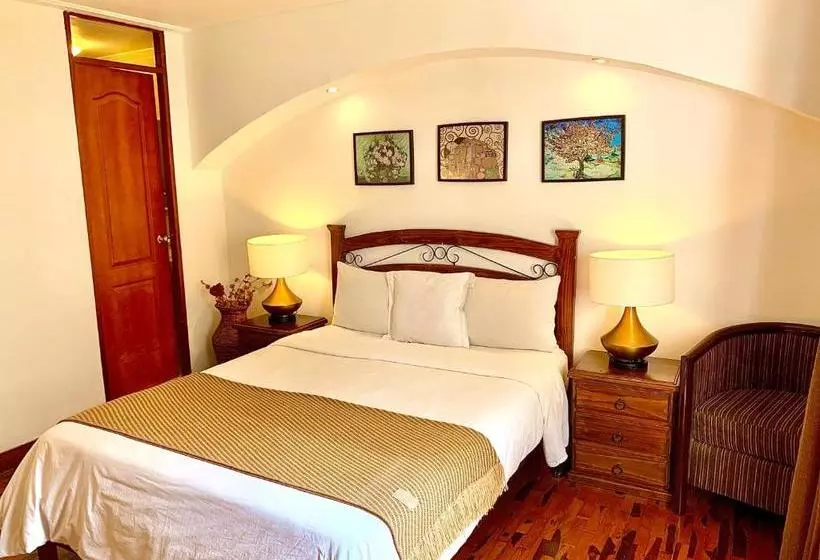 Отель Casa Bella Miraflores