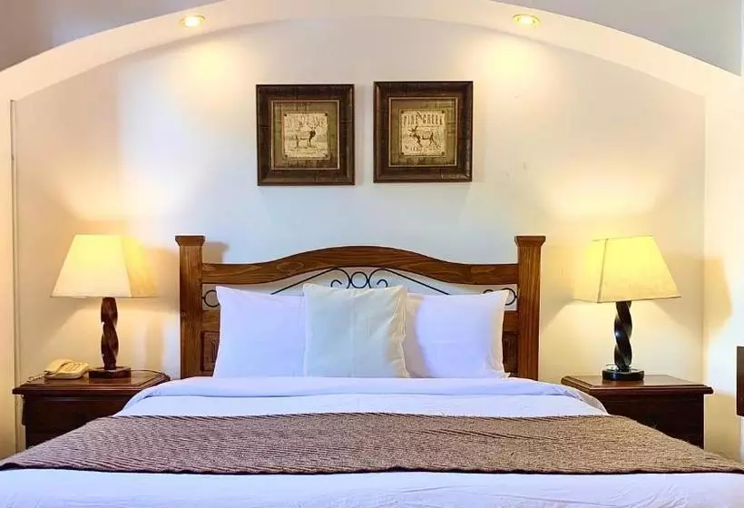 Отель Casa Bella Miraflores