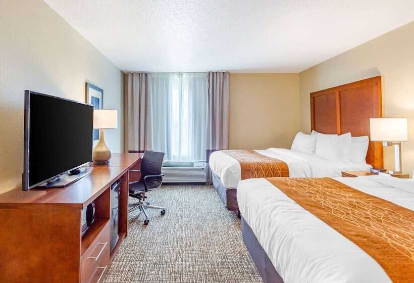 فندق Comfort Inn Dekalb Adjacent The University