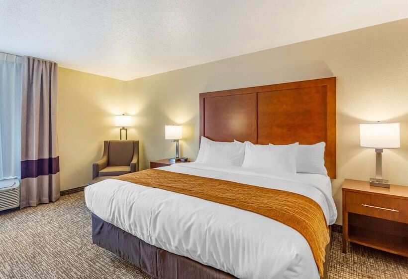 فندق Comfort Inn Dekalb Adjacent The University