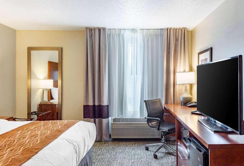 فندق Comfort Inn Dekalb Adjacent The University