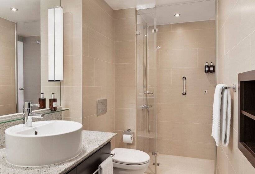 בית מלון כפרי Residence Inn By Marriott Munich City East