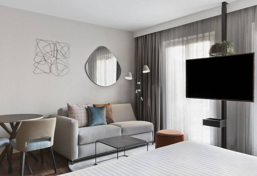 בית מלון כפרי Residence Inn By Marriott Munich City East