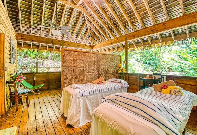 호텔 Red Frog Beach Island Resort