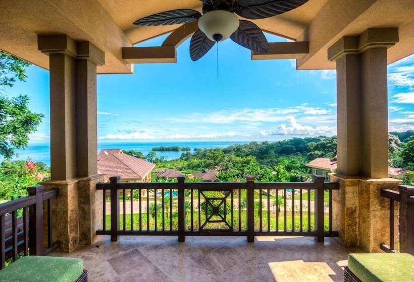 호텔 Red Frog Beach Island Resort