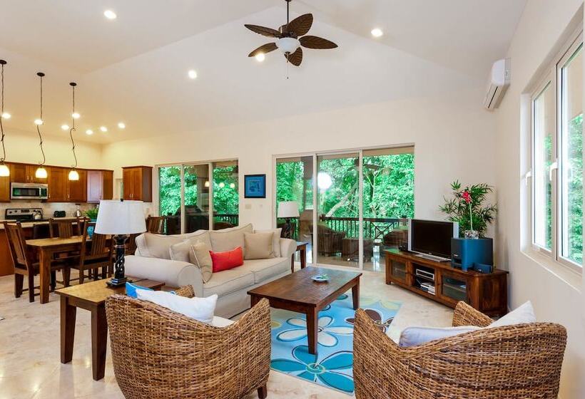 호텔 Red Frog Beach Island Resort