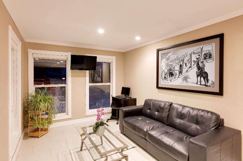 فندق Sage Inn Merritt Bc