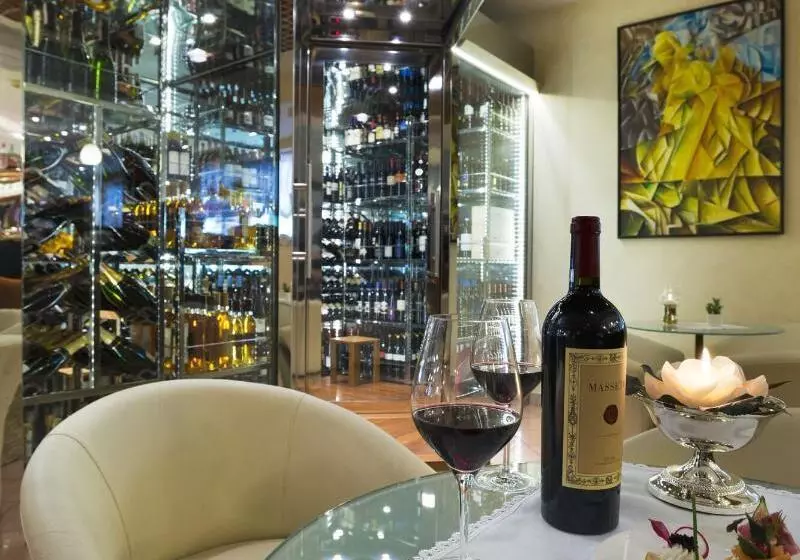 Savoy Beach Hotel & Thermal Spa