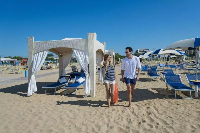 Savoy Beach Hotel & Thermal Spa