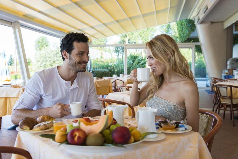 Savoy Beach Hotel & Thermal Spa