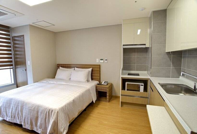 בית מלון כפרי The Class 300