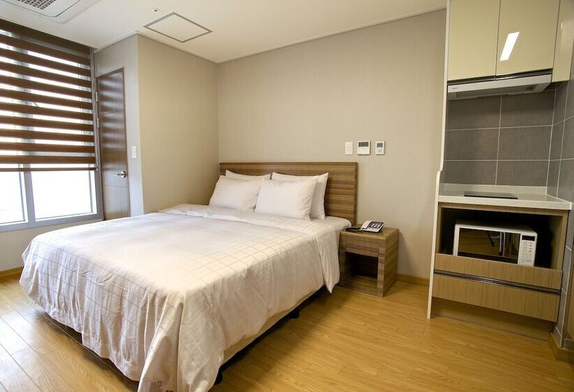 בית מלון כפרי The Class 300