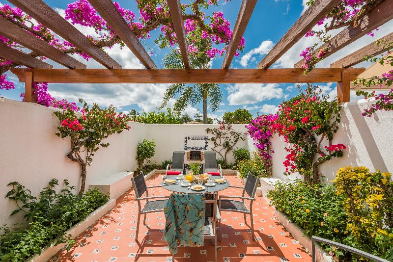 Macdonald Villacana Resort