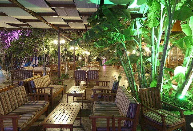 Gokcen Hotel & Apartments