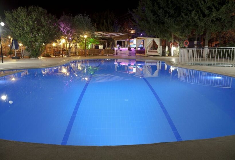 Gokcen Hotel & Apartments