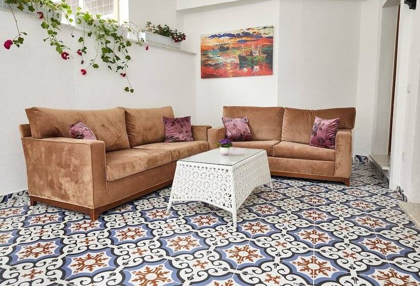 Albinas Hotel Old City