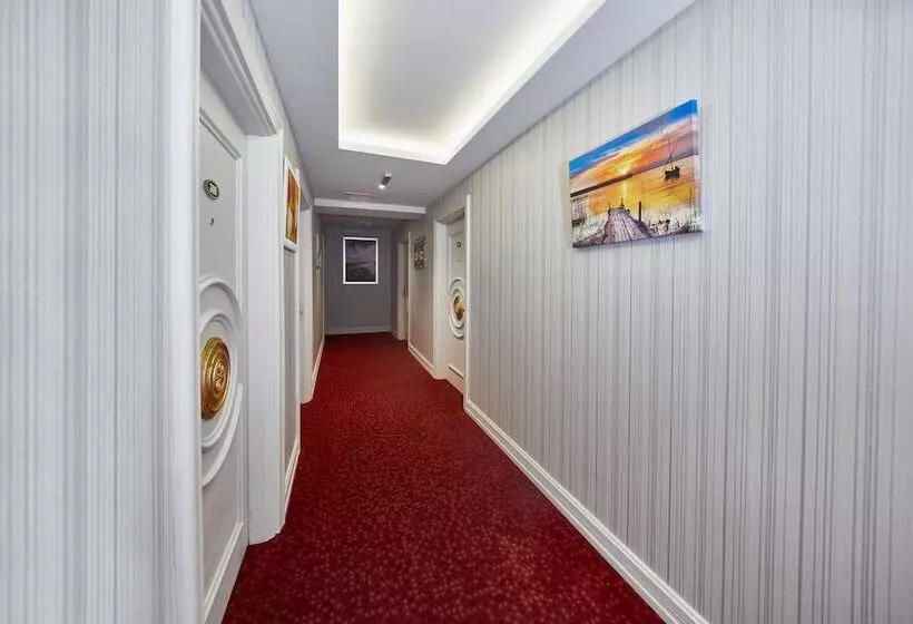 Albinas Hotel Old City