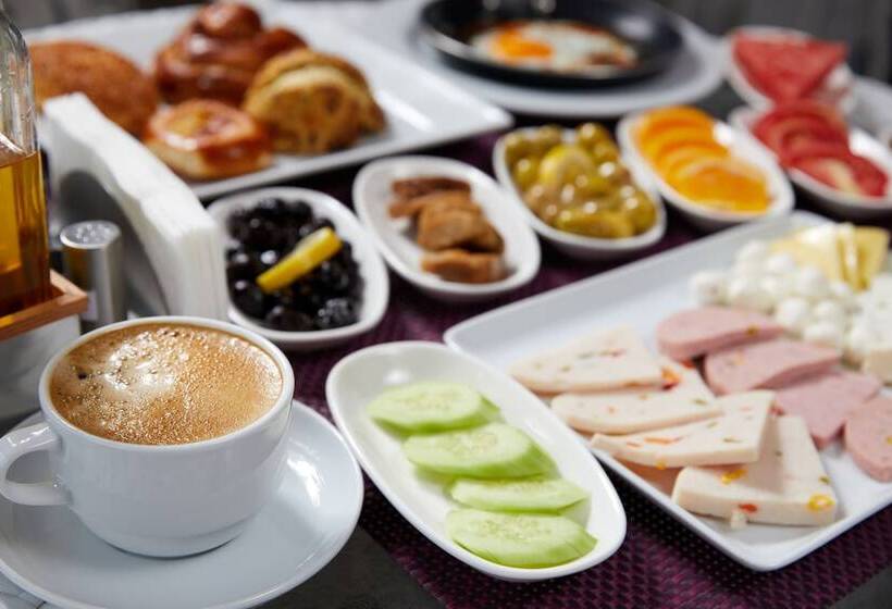 Albinas Hotel Old City