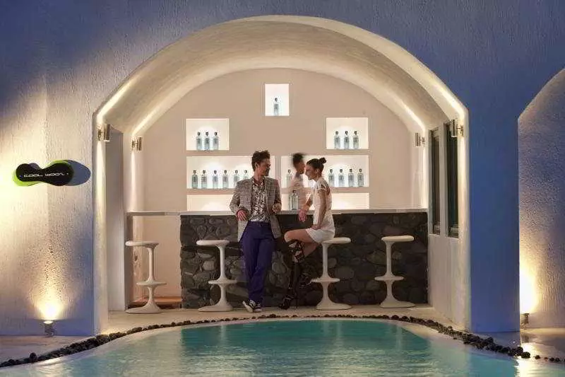 Отель Avant Garde Suites