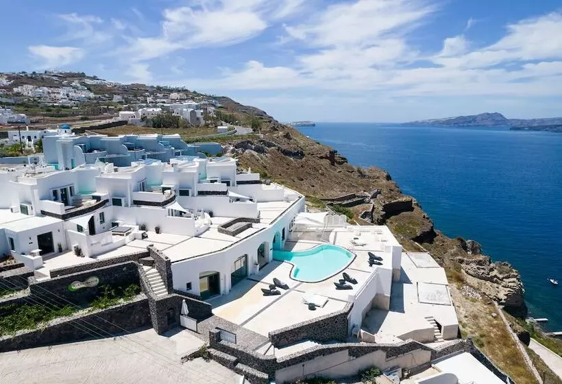 Отель Avant Garde Suites