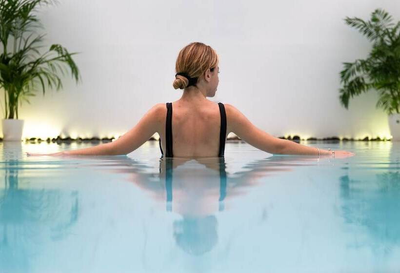 בית מלון כפרי Avant Garde Suites