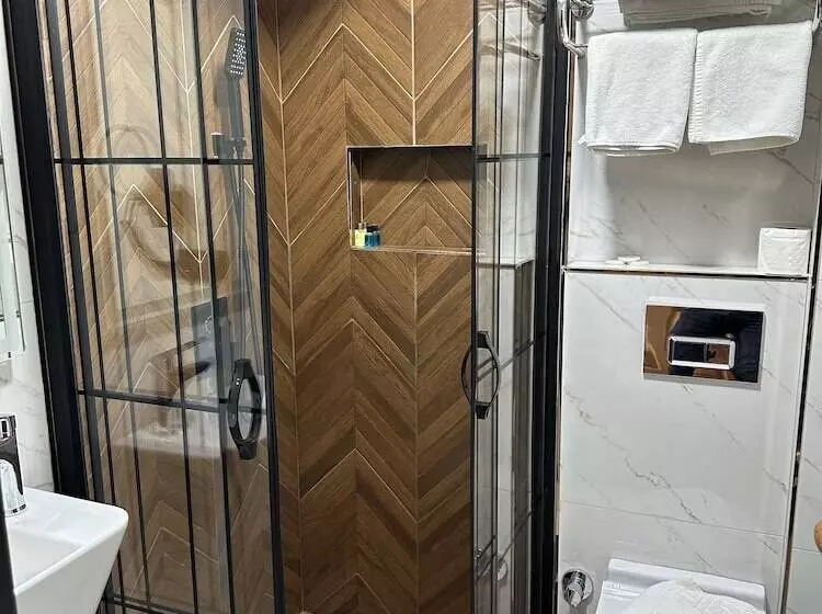 Blue Tuana Hotel Old City