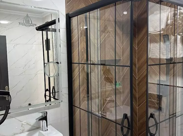 Blue Tuana Hotel Old City