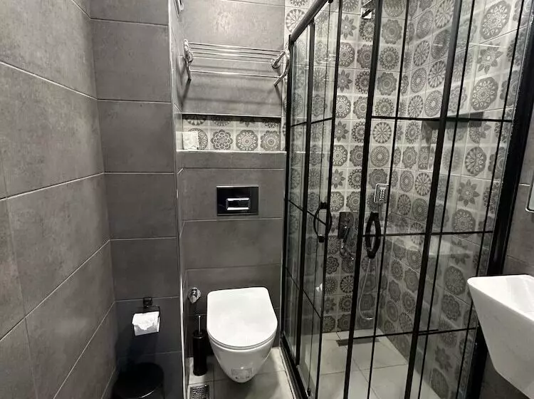 Blue Tuana Hotel Old City