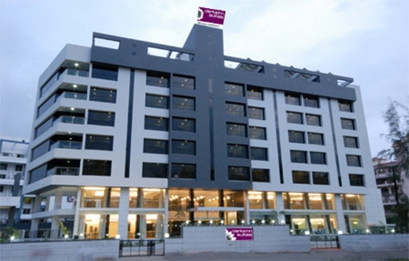 בית מלון כפרי Clarks Inn Suites