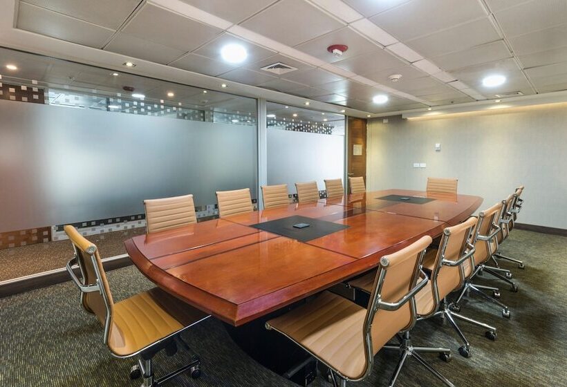 هتل Courtyard By Marriott Puerto Montt